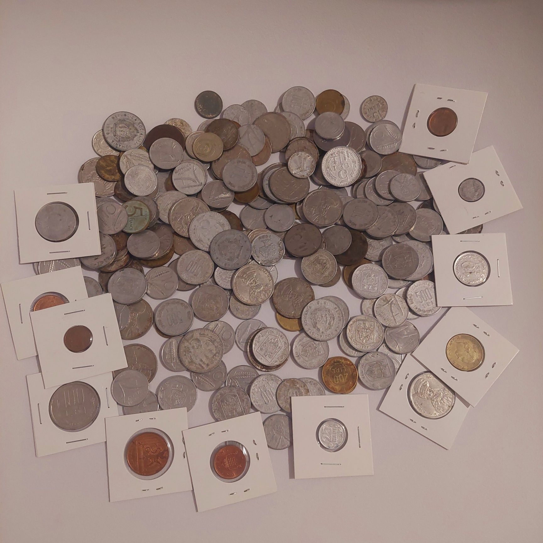 Lot/Colectie de 212 monede din Romania si alte tari