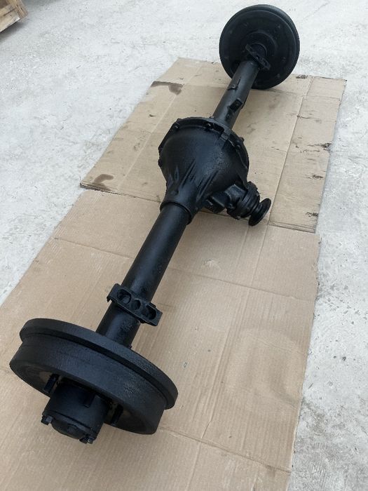 Уаз заданий передний мост сотилади