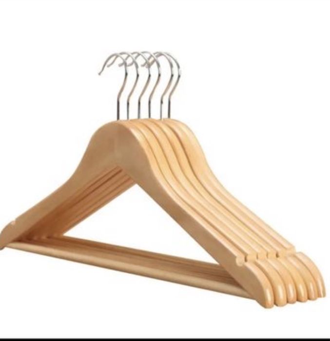 Продам вешалки много