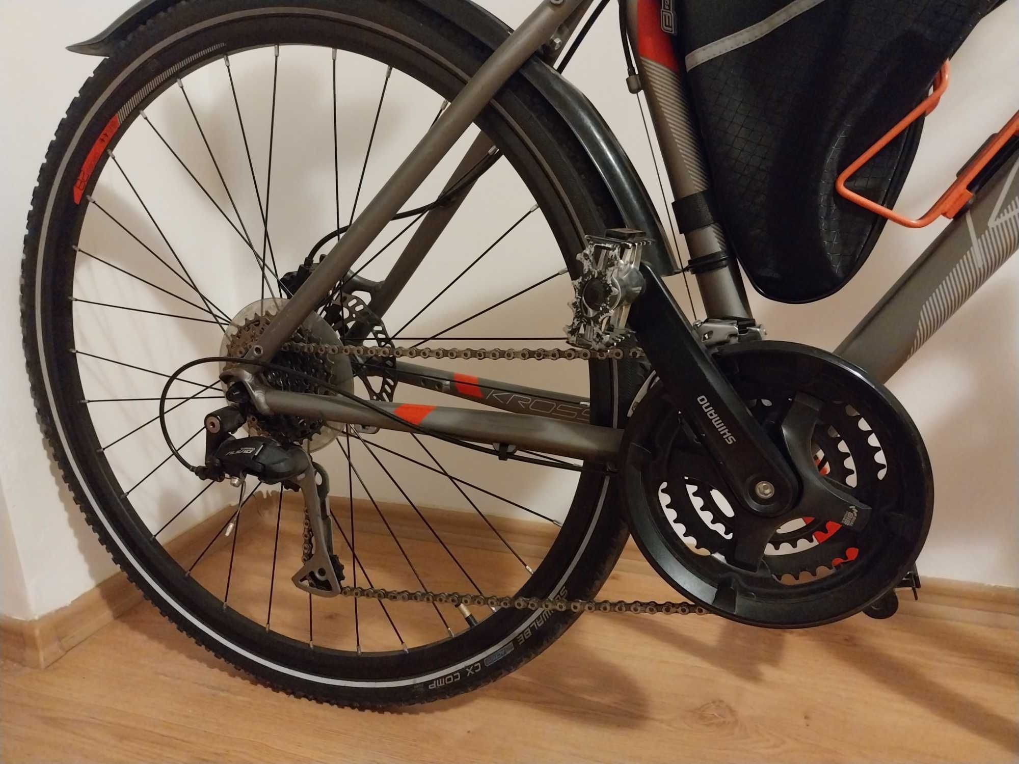 Bicicleta Kross Evado 4.0 - roți 28"
