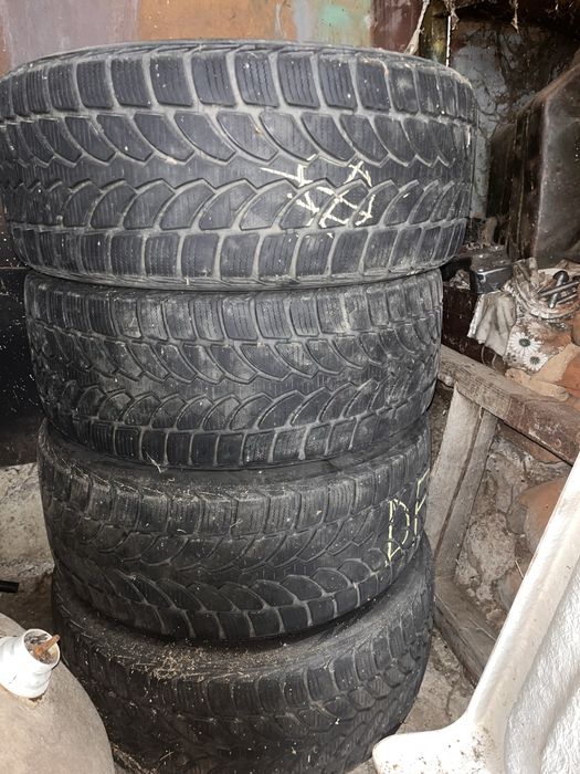 Vand 4 anvelope 225 50 r17