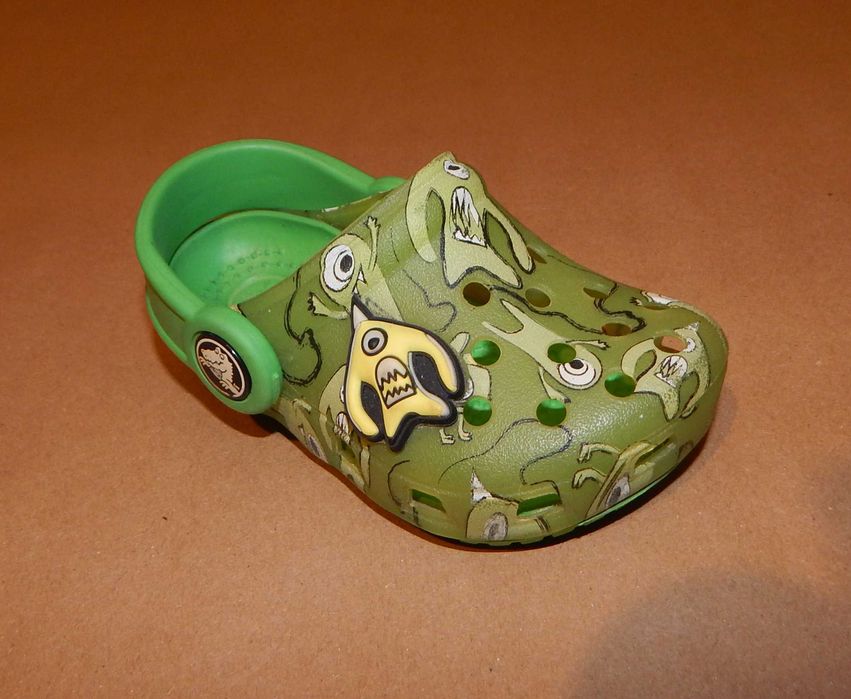 Papuci Crocs, de copii, stare foarte buna, numarul 4-5