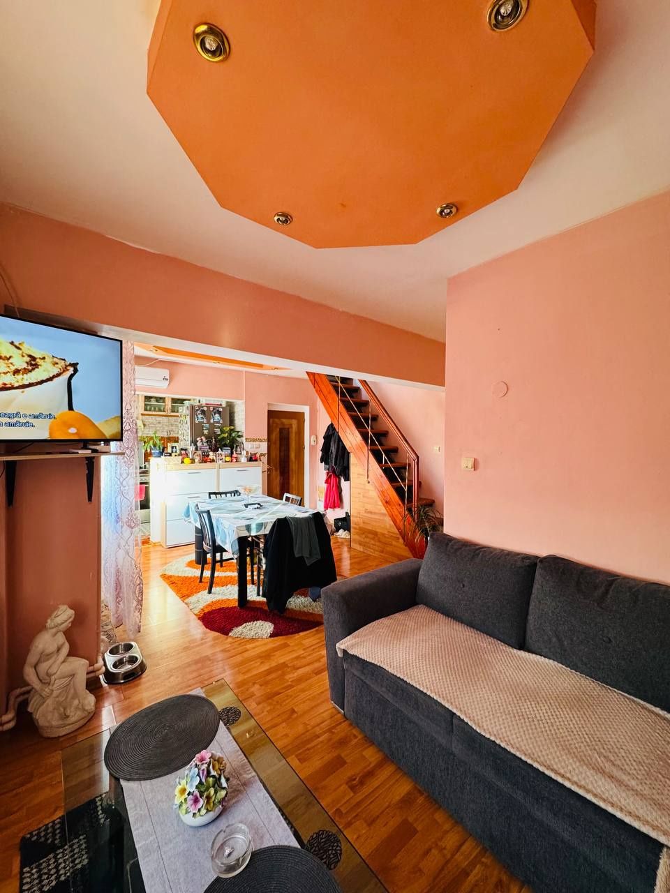 Apartament cu nivel 3 camere/ 70 mp