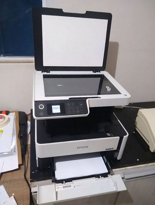 Komplekt Printer Kraskalar bilan