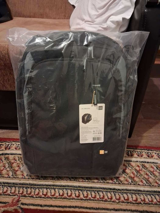 Vand rucsac - ghiozdan Case Logic pentru laptop 17.3 inch