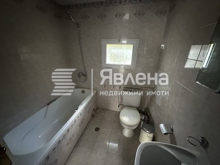 Продава се Къща в Варна, м-т Св. Никола - 208 кв.м за 1811 €/кв.м - Снимка #5