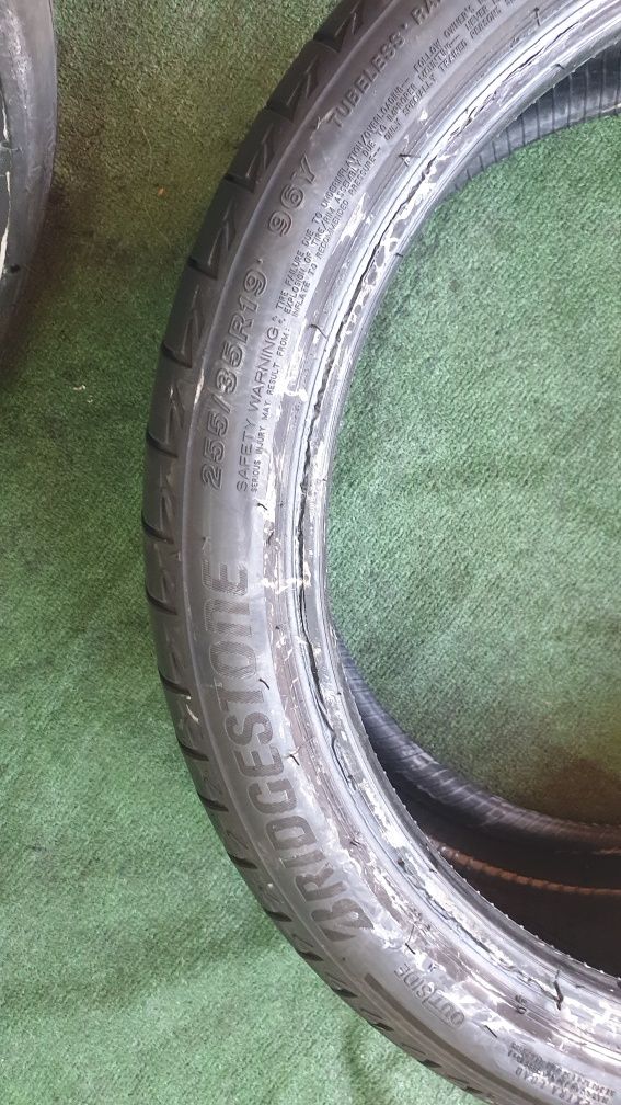 255 35 19 vara bridgestone runflat