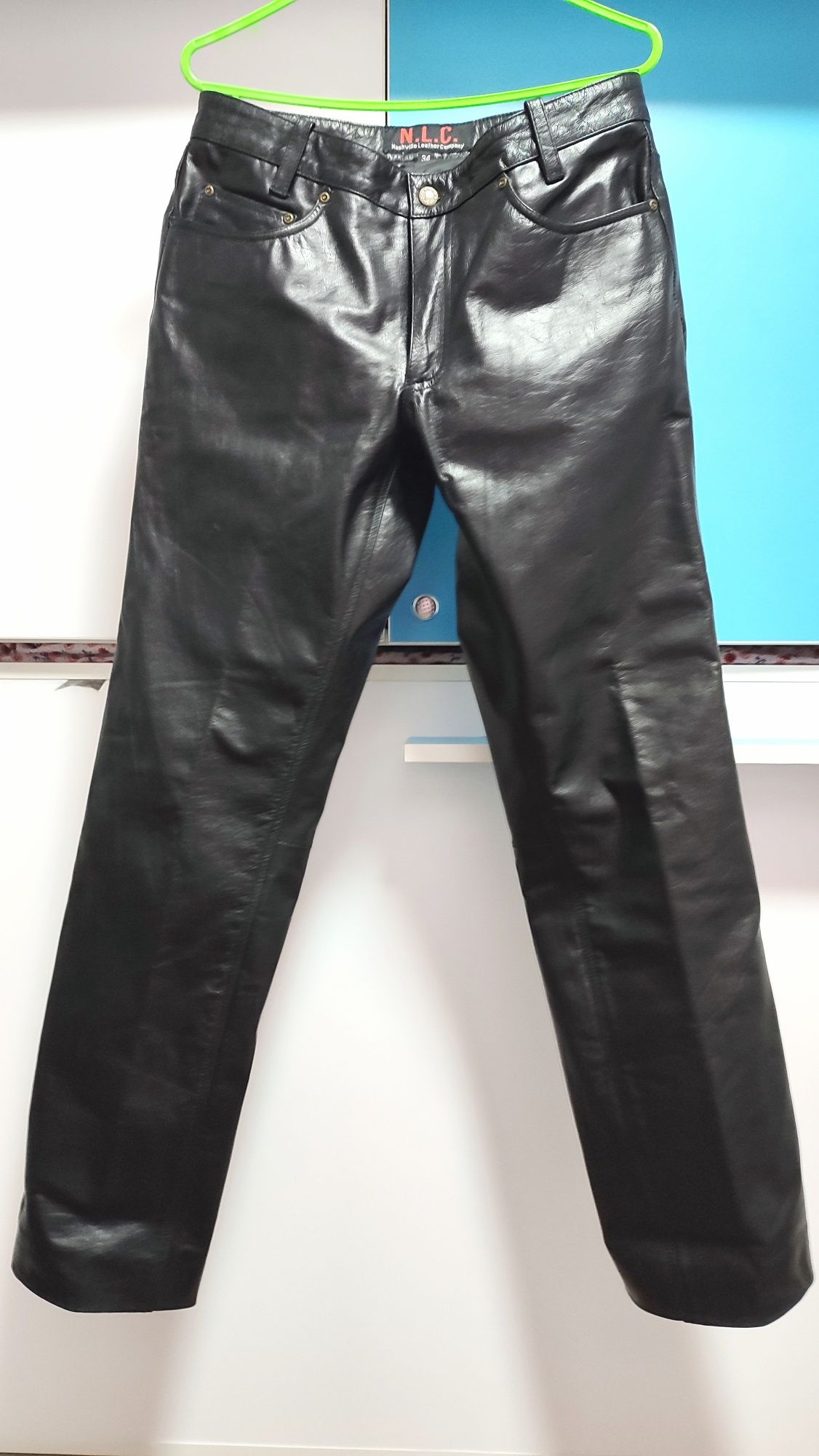 Pantaloni piele moto