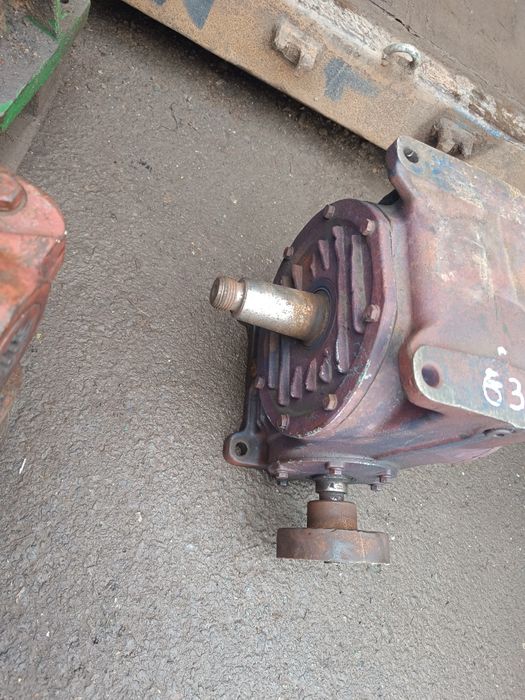 Редуктор ч 125 1/65 обороты