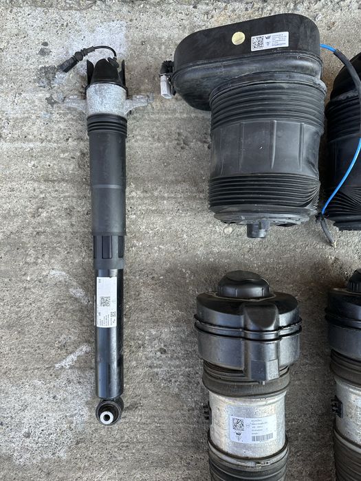 Perne aer / Amortizoare electrice Porsche Cayenne 9Y 2018-2025