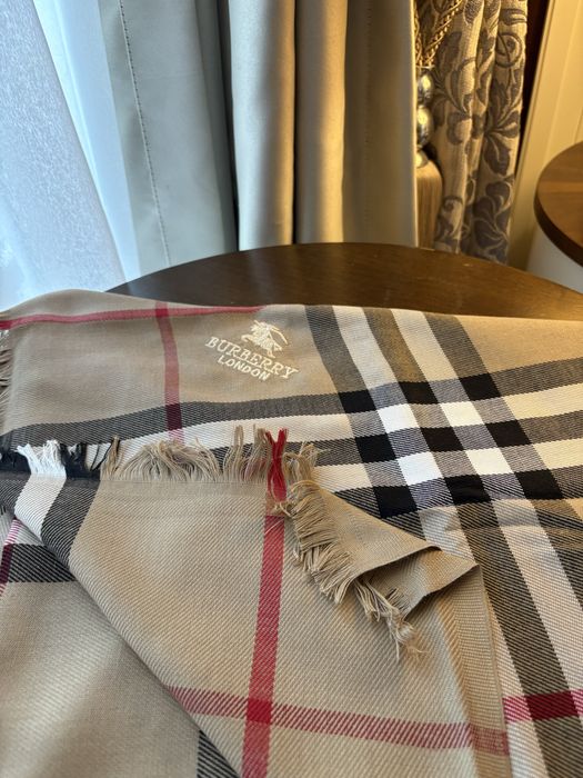 Шал Burberry-супер меки