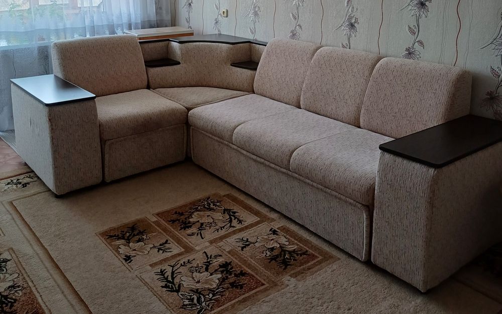 Угловой диван б/у