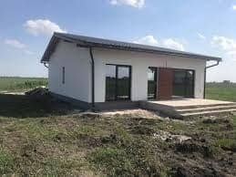 Vând case modulare pe structură metalică