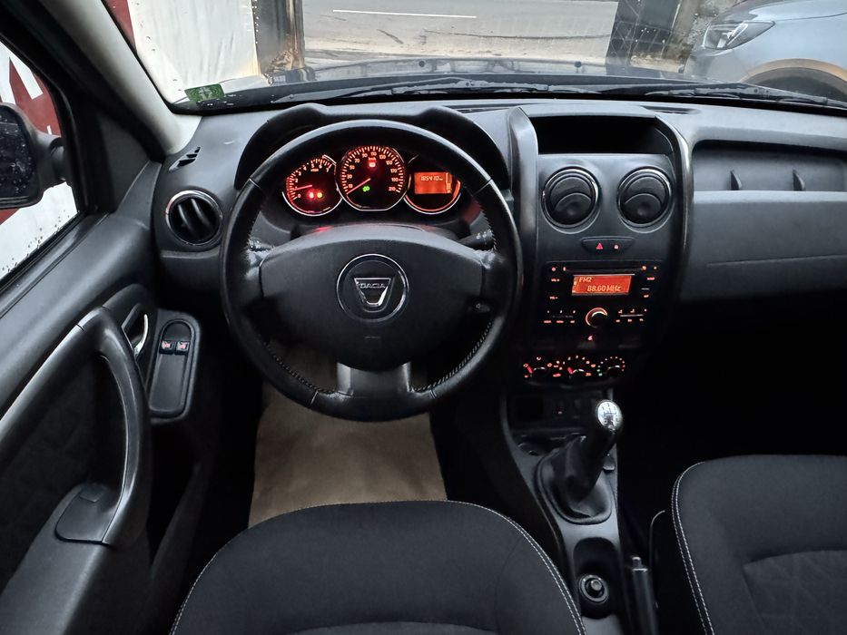 Dacia Duster, 2015, 1.6 benzină, stare foarte bună