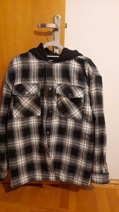 Geaca matlasata bărbătească tip cămașă