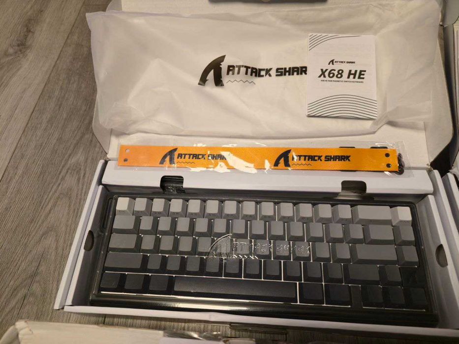 Attack Shark X68 HE – mecanica 65% Hall Effect, Rapid Trigger, 8000Hz