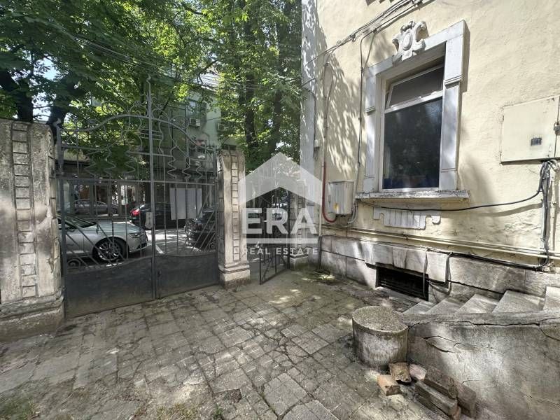 Продава се Етаж от къща в Русе, Център - 141 кв.м за 1841 €/кв.м - Снимка #2