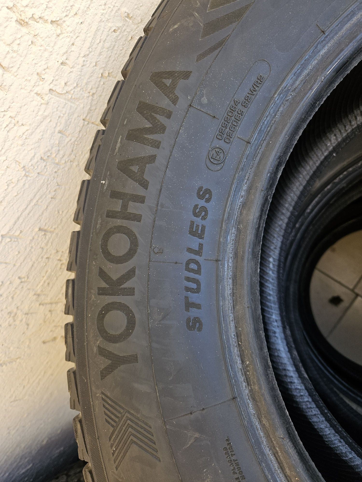 Шины 265/65/17 Yokohama ice GUARD G075