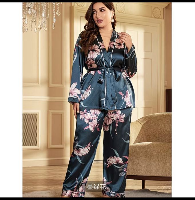 Продам новую женскую пижаму 56-58 размер