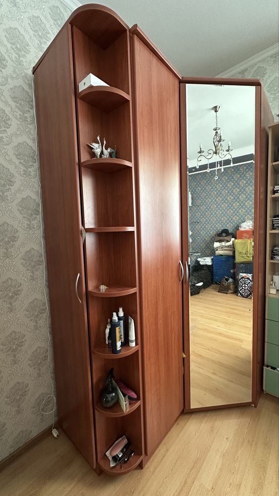 Продам шкаф белорусский, в идеальном состоянии
