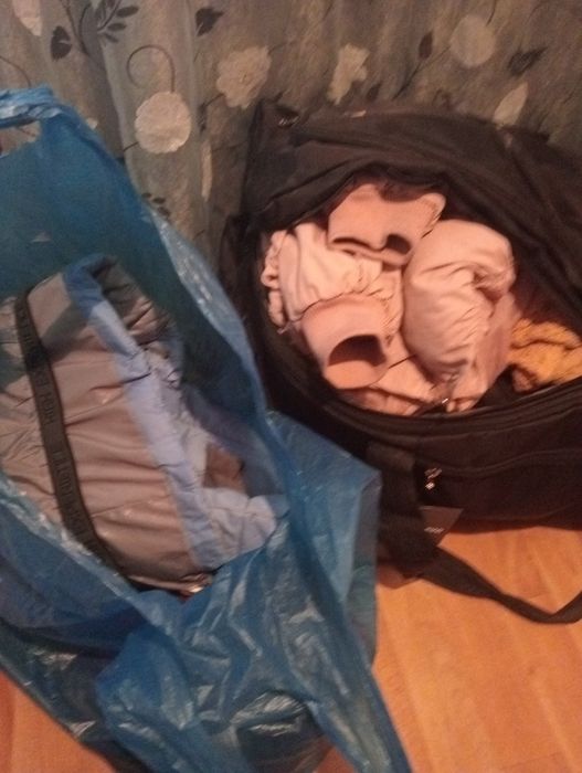 Отдам даром вещи срочно нуждающимся!
