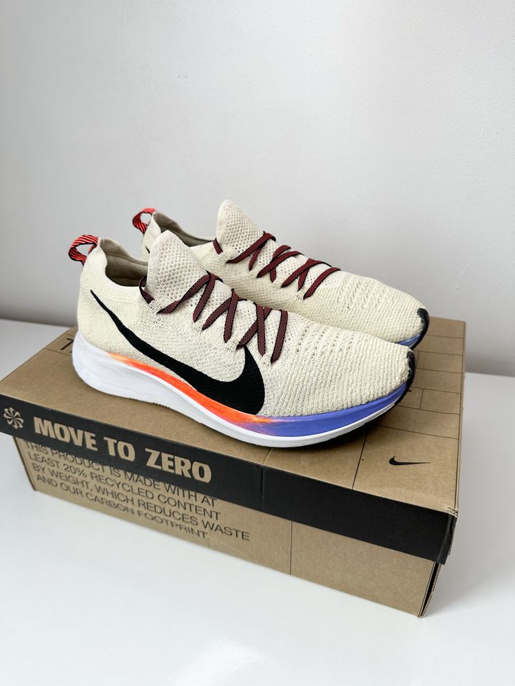 Nike Zoom Fly Flyknit (41) Маратонки
