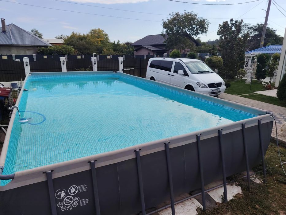 Vând piscină 6500 lei