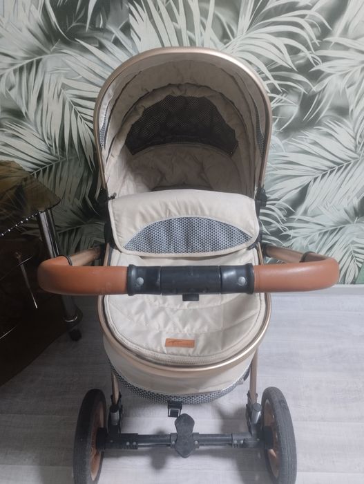 Продам коляску не дорого