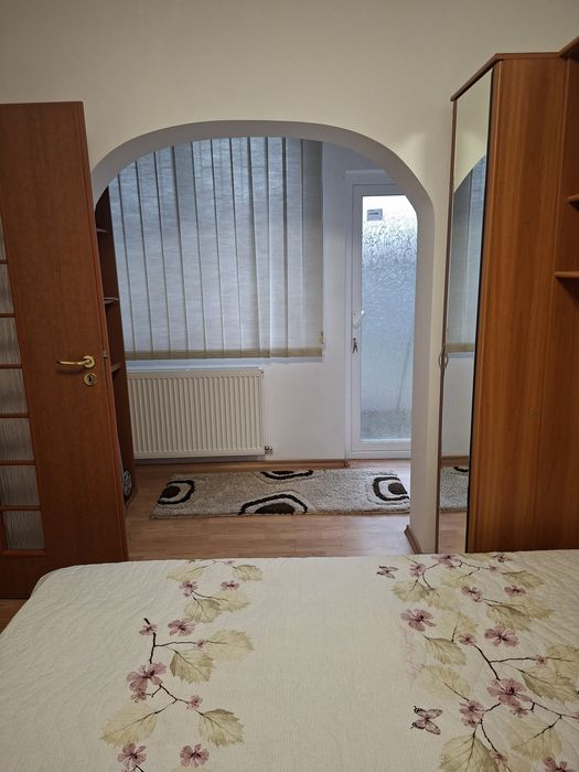 Vând apartament  cu 2 camere.