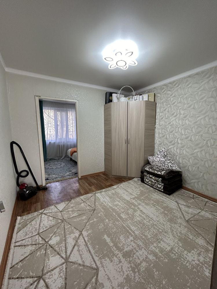 Продам 4 комнатную квартиру в районе Ремзавода
