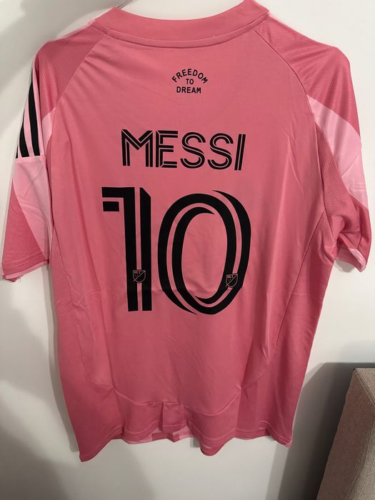 Tricou Messi Inter Miami roz sezonul nou fotbal