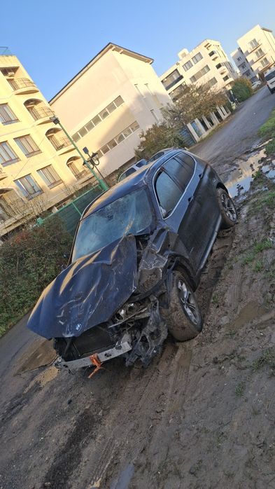 Bmx x3 2.0 xdrive avariat