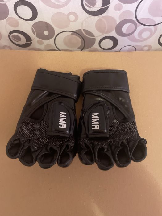 MMA ръкавици Venom