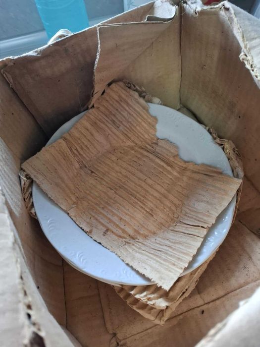 Български порцеланови чинии