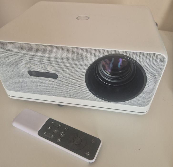 Proiector BYINTEK LOVE U14