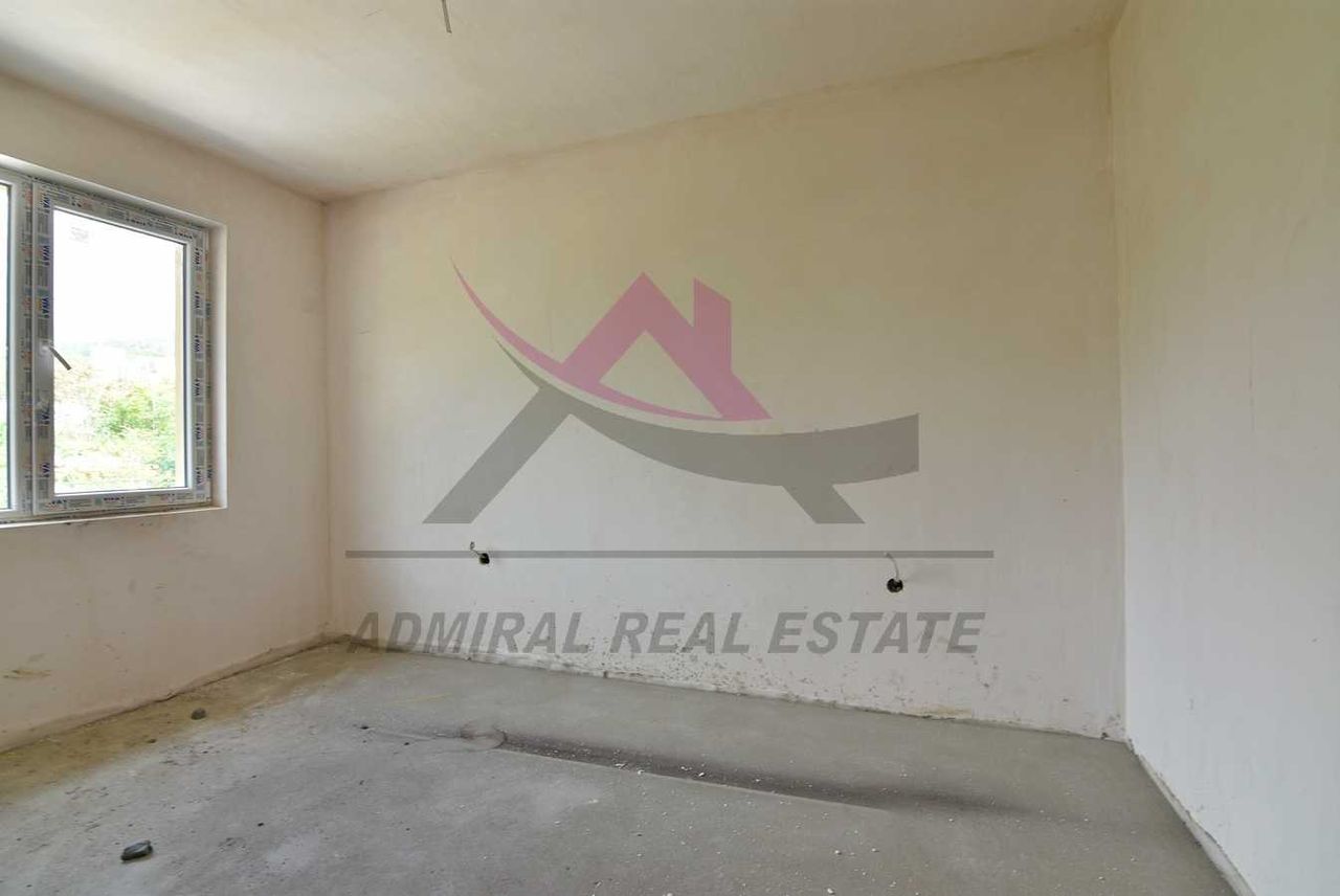 Продава се Двустаен апартамент в Варна, Изгрев - 53 кв.м за 1812 €/кв.м - Снимка #3