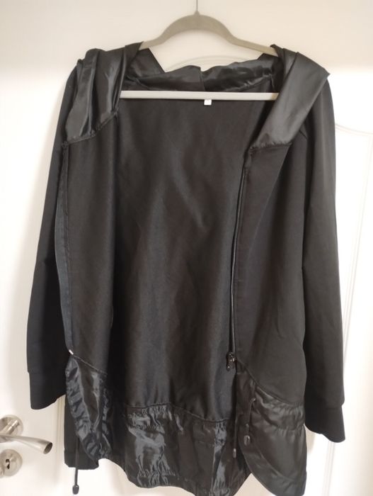 Пролетно яке с качулка