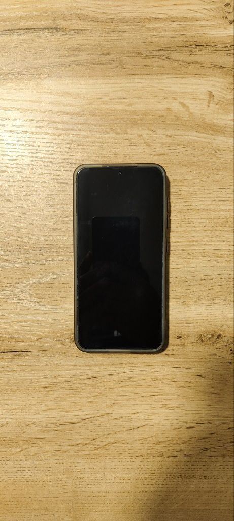 Samsung S23 8/128