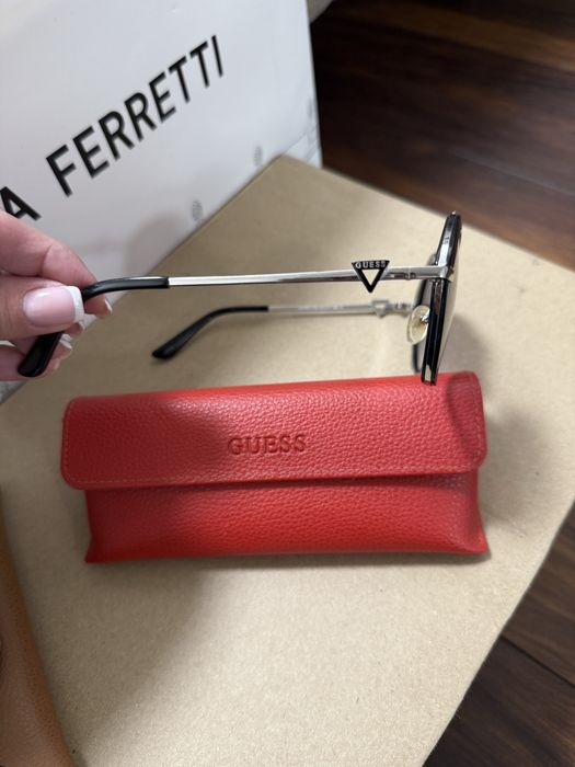 Слънчеви очила Guess