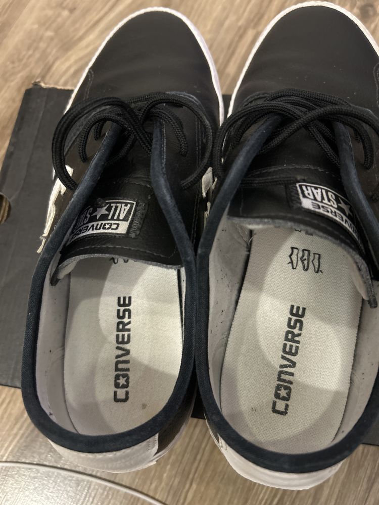 Обувки Converse номер 42,5