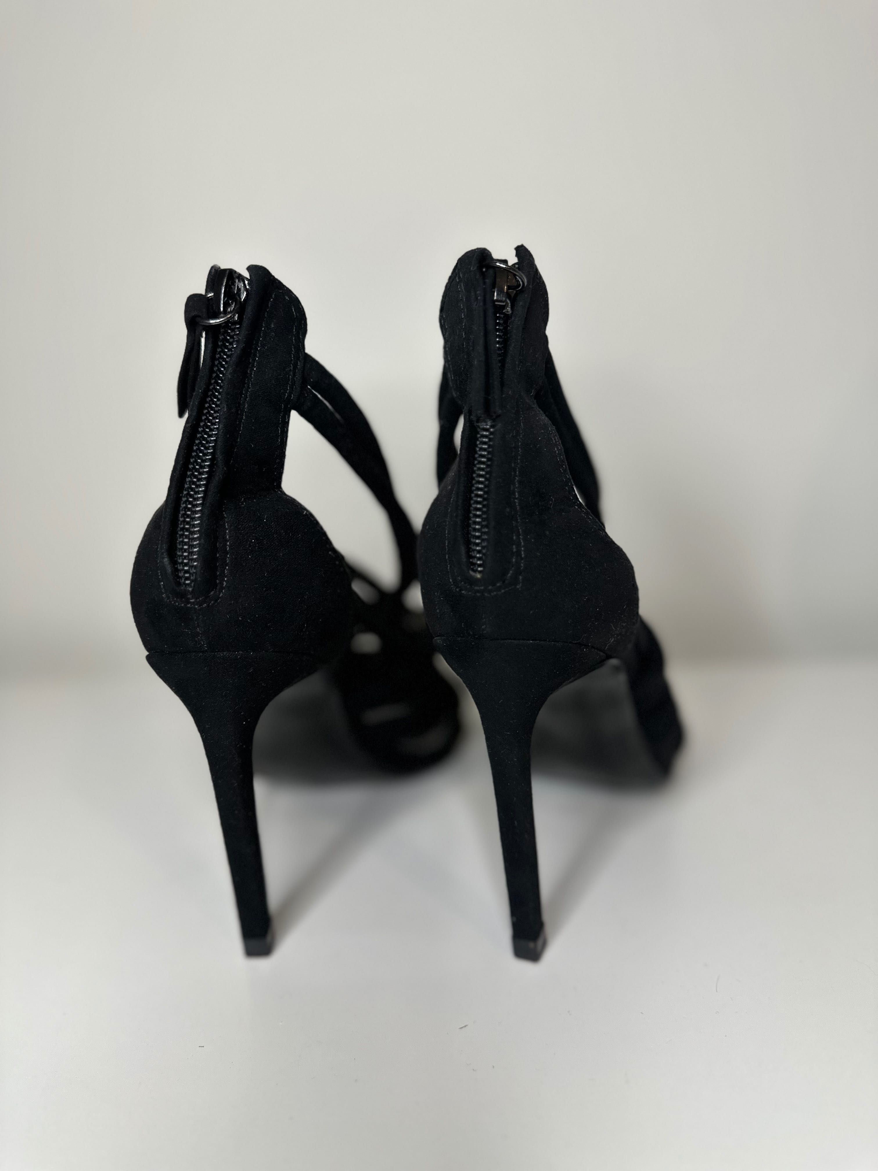 Zara Basic черни сандали с ток