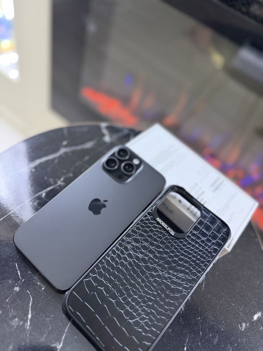 iPhone 15 PRO MAX 256GB FullBox ,liber de retea, baterie 85%,impecabil