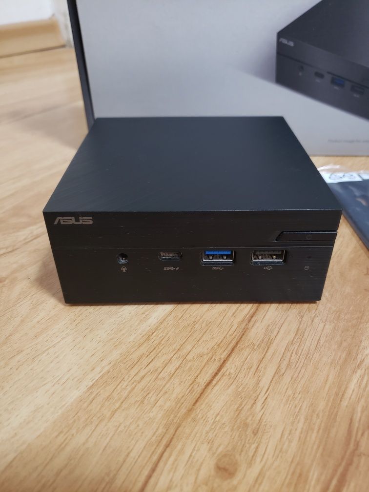 Asus Mini PC PN60-B intel i3-8130U