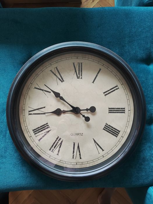 Винтидж стенен часовник