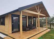 Vand cabane din lemn