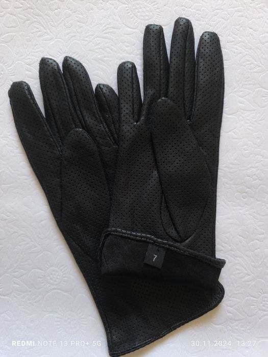 Перчатки женские
