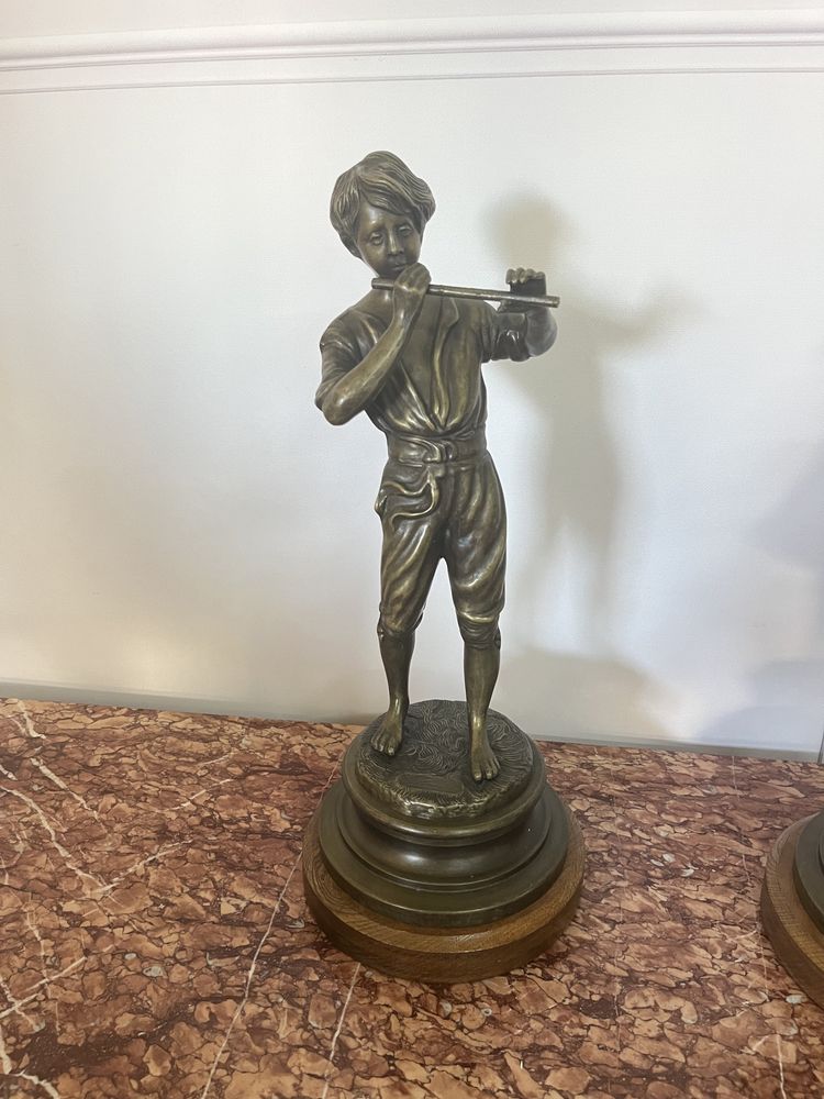 Vând pereche statuete bronz