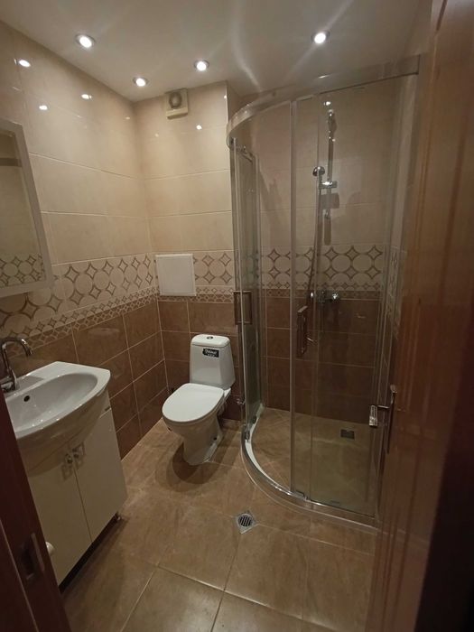 Дава се под наем Двустаен апартамент в София, Толстой - 67 кв.м за 548.25 € - Снимка #15