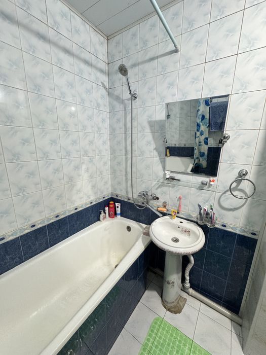 4 хонали уй шахар марказида. Бачафсил телефонда гаплашамиз