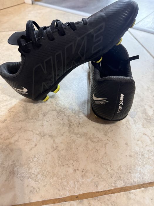 Детски бутонки Nike